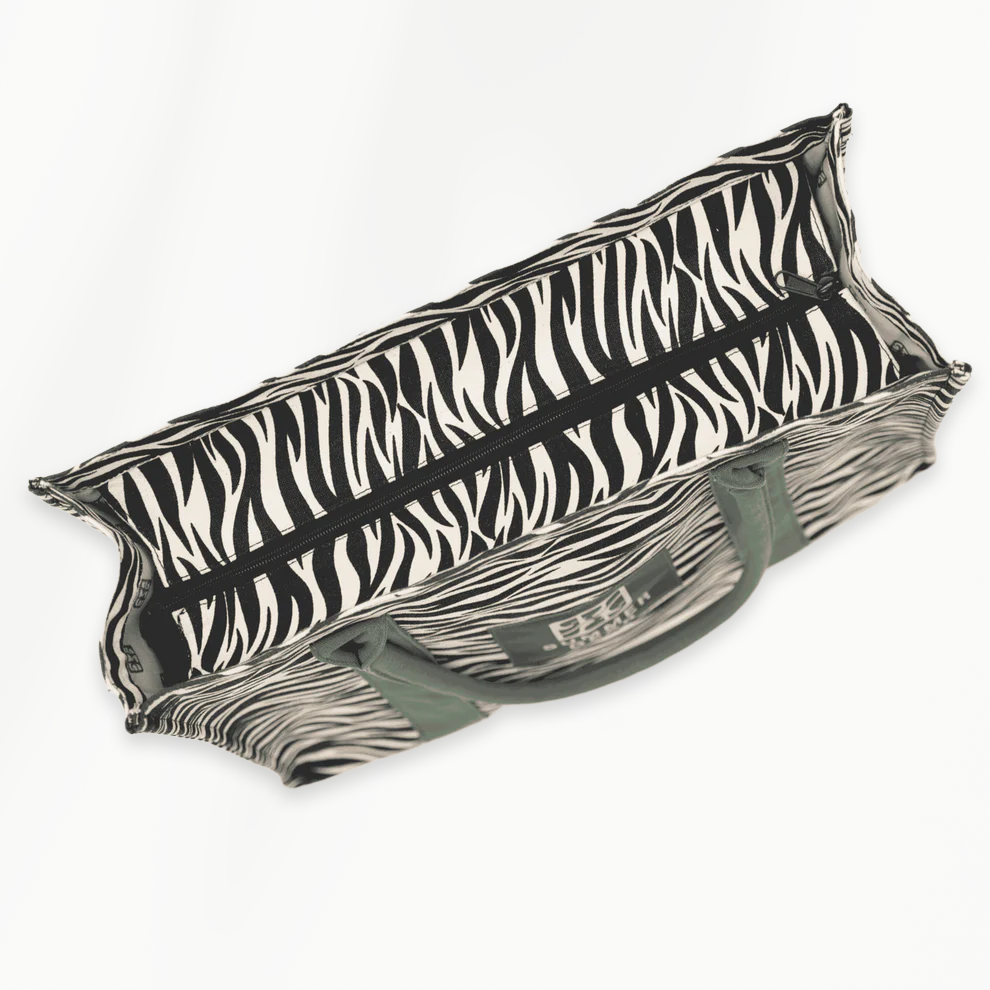 Savan tote bag met zebra print en ritssluiting van bovenaf getoond