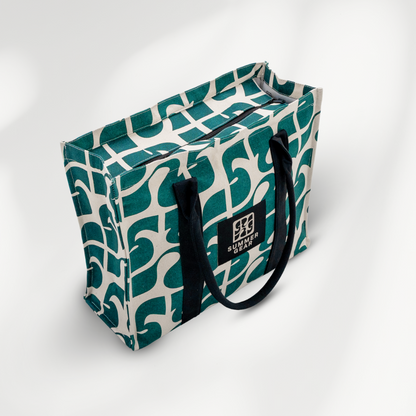 tote bag Blooming van canvas met print schuin weergegeven voor dagelijks gebruik