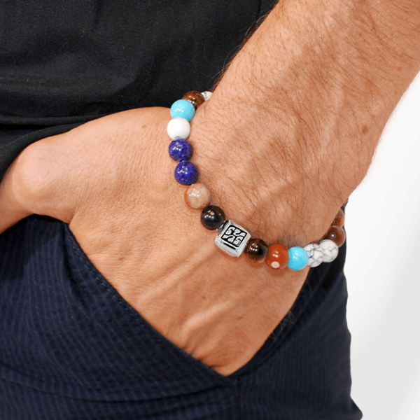SummerGear Turquoise Core kralenarmband voor heren met blauwe en turquoise kralen, gedragen om de pols