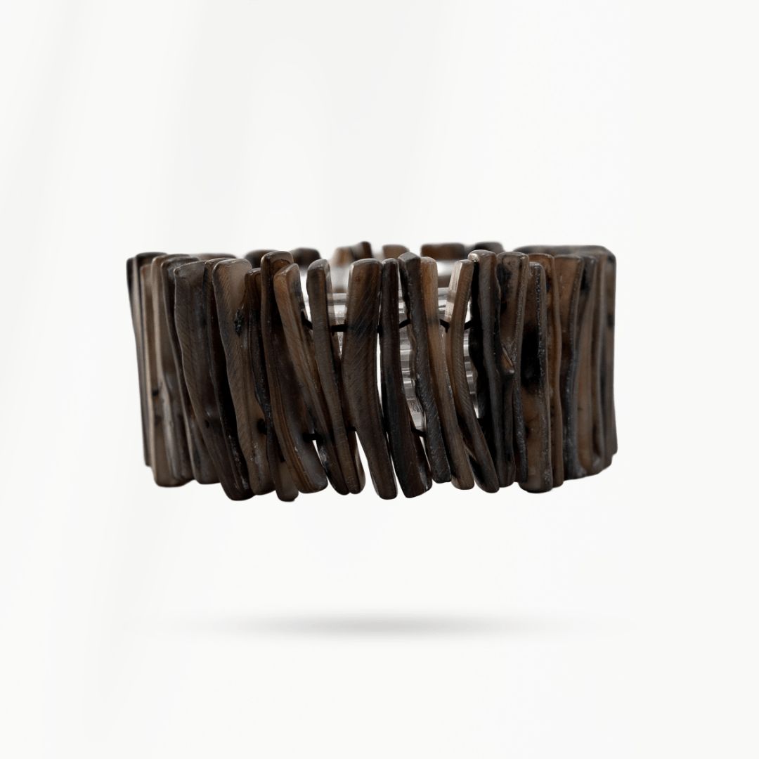 Parelmoer armband Drift Stone van echt parelmoer met smalle organische parelmoer delen
