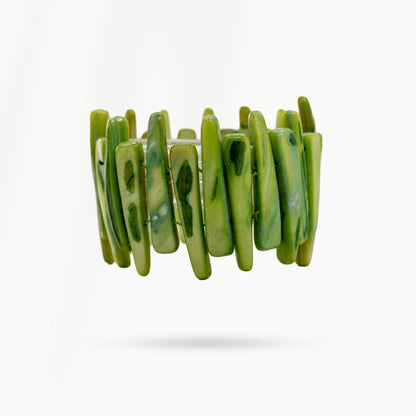 Parelmoer armband Reef Olive van echt parelmoer in groene tinten