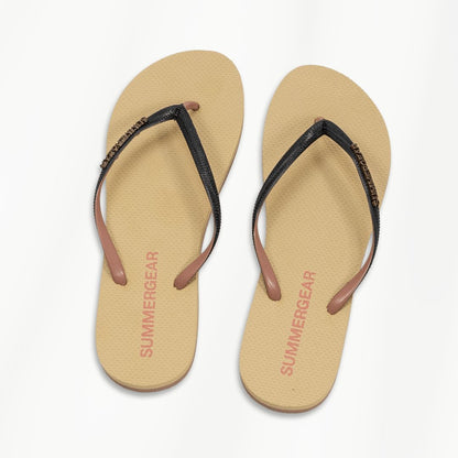 Zwartroze slim fit slippers van gerecycled rubber van SummerGear van bovenaf